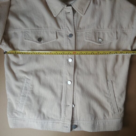 Cream corduroy button down shirt jacket Medium - Picture 9 of 11